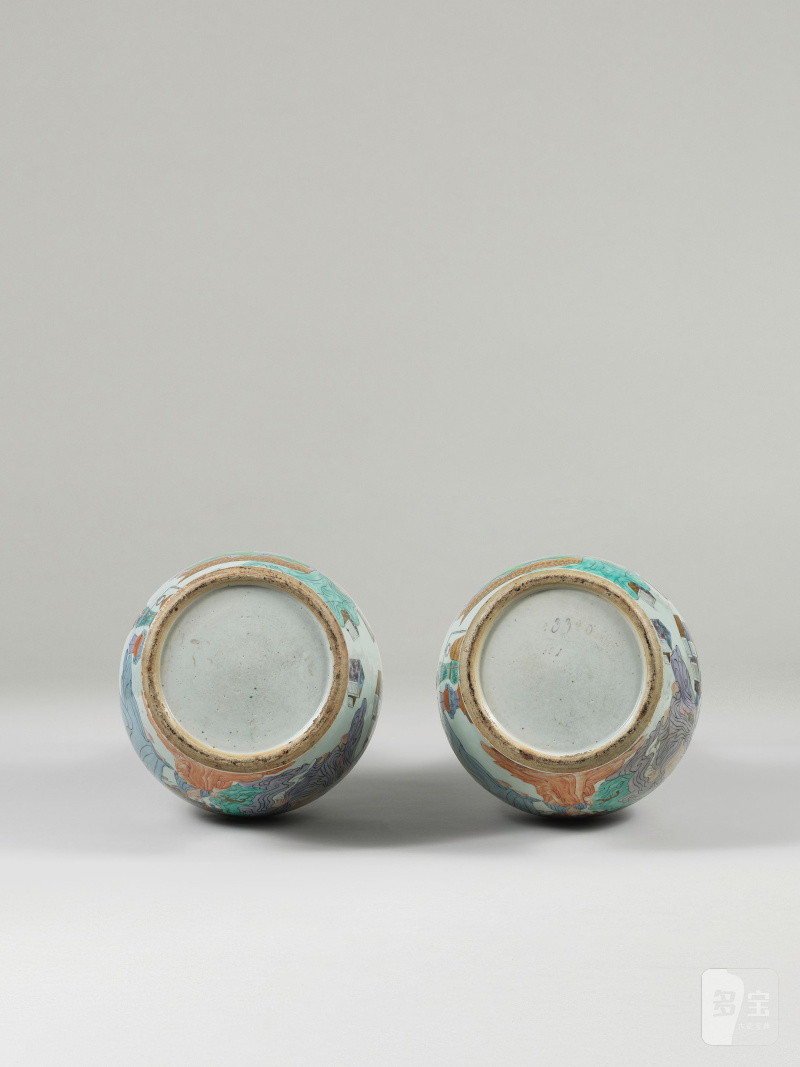 清 十八世紀 粉彩羅漢圖瓶一對 | PAIRE DE GRANDS VASES EN PORCELAINE ÉMAILLÉE À DÉCOR DE LUOHAN - 图4